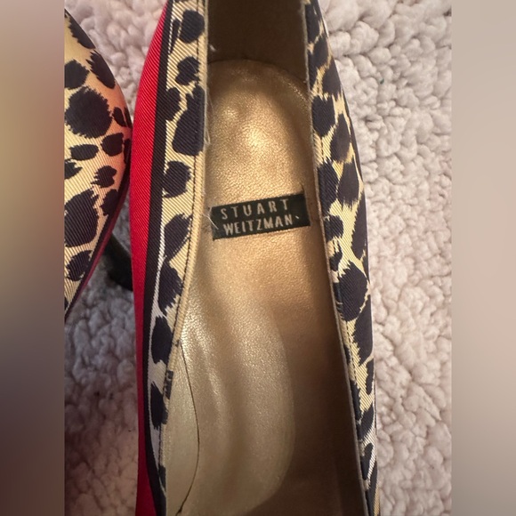 Stuart Weitzman leopard-print & red pointed-toe pumps size 8.5 - Picture 8 of 9
